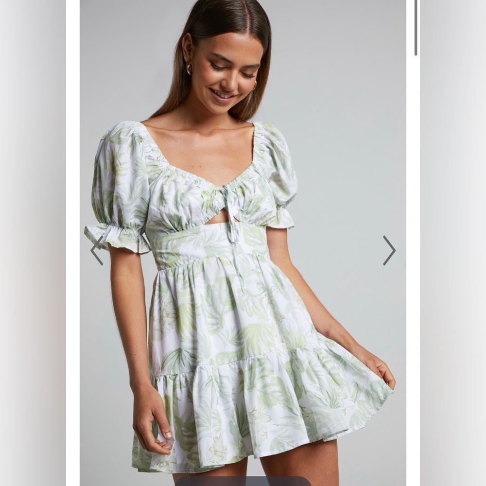 NWT SHOWPO JORINA MINI DRESS - SIZE 8